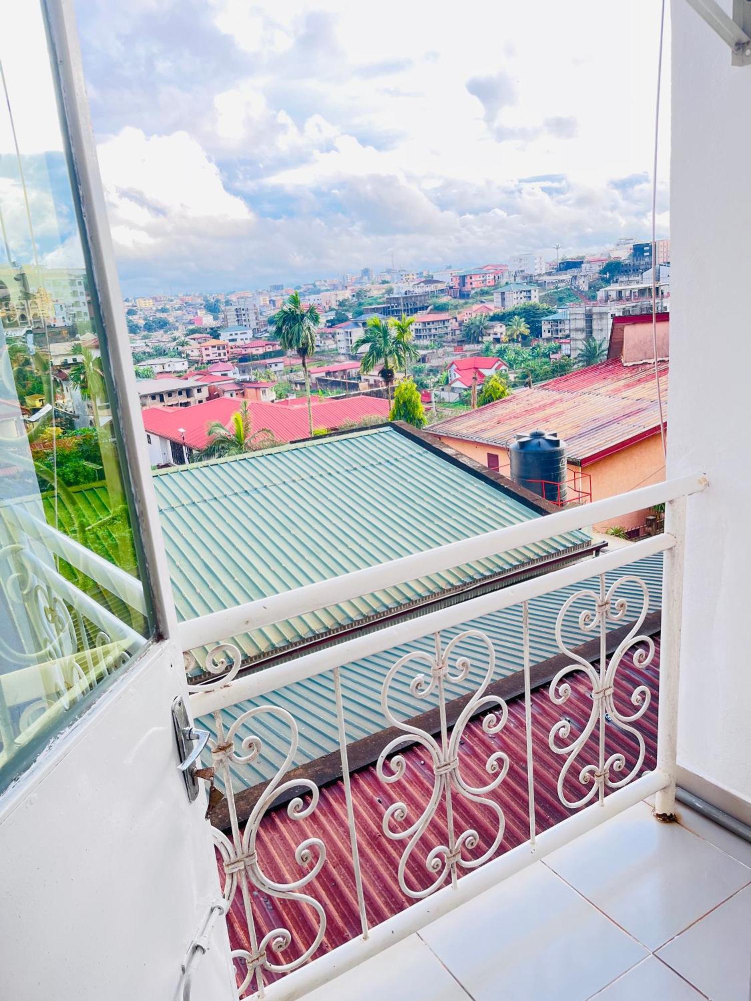 Appartements Modernes, Wifi, Tv - Yaounde, Omnisports Εξωτερικό φωτογραφία