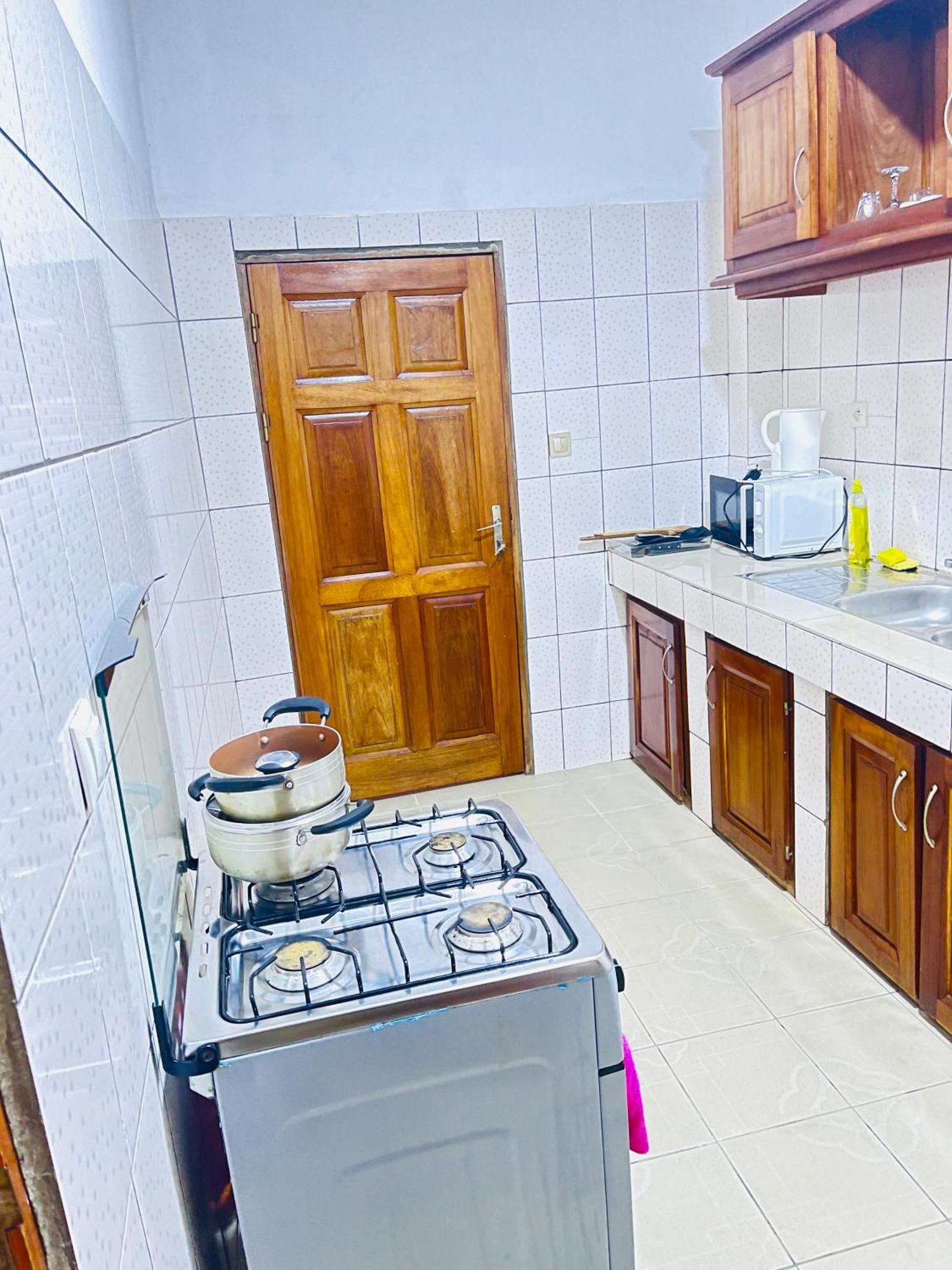 Appartements Modernes, Wifi, Tv - Yaounde, Omnisports Εξωτερικό φωτογραφία