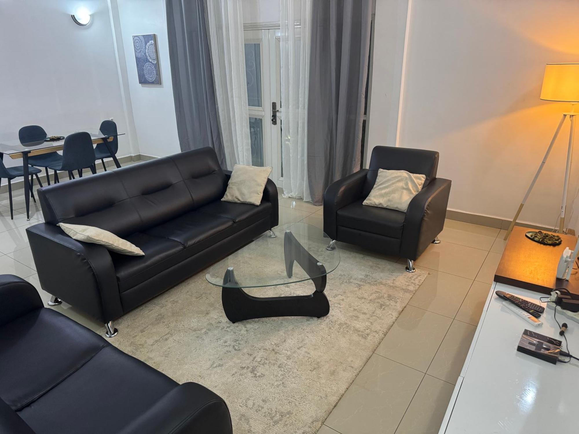 Appartements Modernes, Wifi, Tv - Yaounde, Omnisports Εξωτερικό φωτογραφία